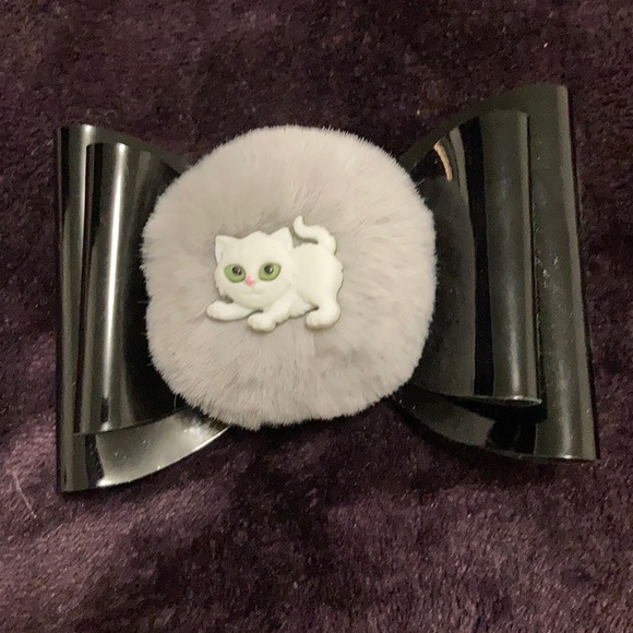 Bows - Picture 4 of 4